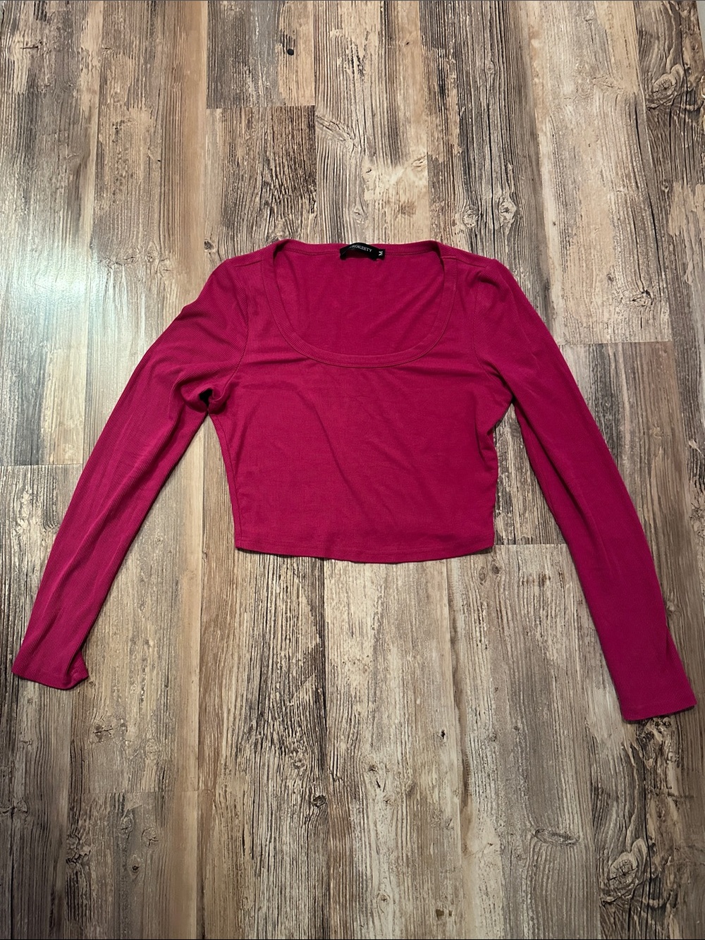 Amazon Women's Long Sleeve Scoop Neck Crop Top - Magenta Pink